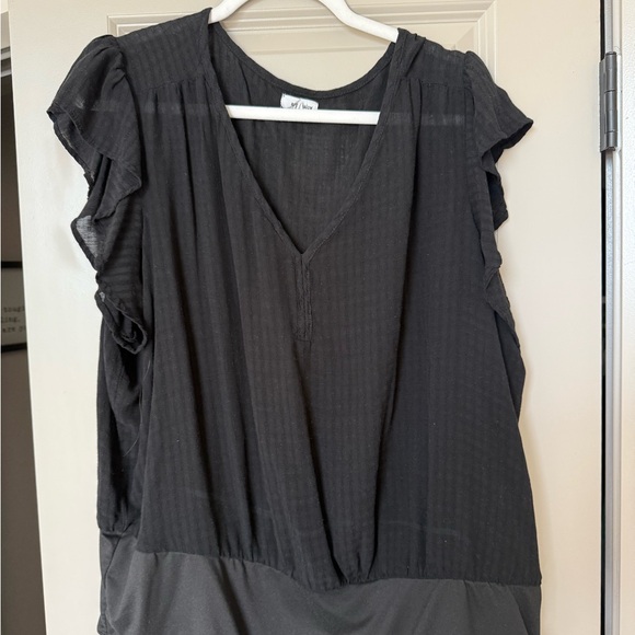 Black V-Neck Ruffle Sleeve Body Suit - Picture 1 of 3